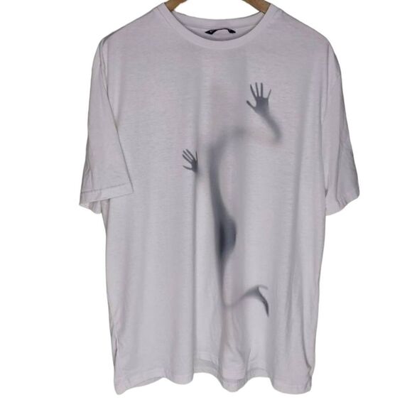 Shein Graphic Tee    - Picture 1 of 6